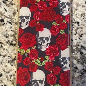 Gothic Skulls & Red Roses Fitted Silicone Case for iPhone 6
